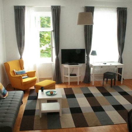 Enjoy Apartman Sopron Zewnętrze zdjęcie